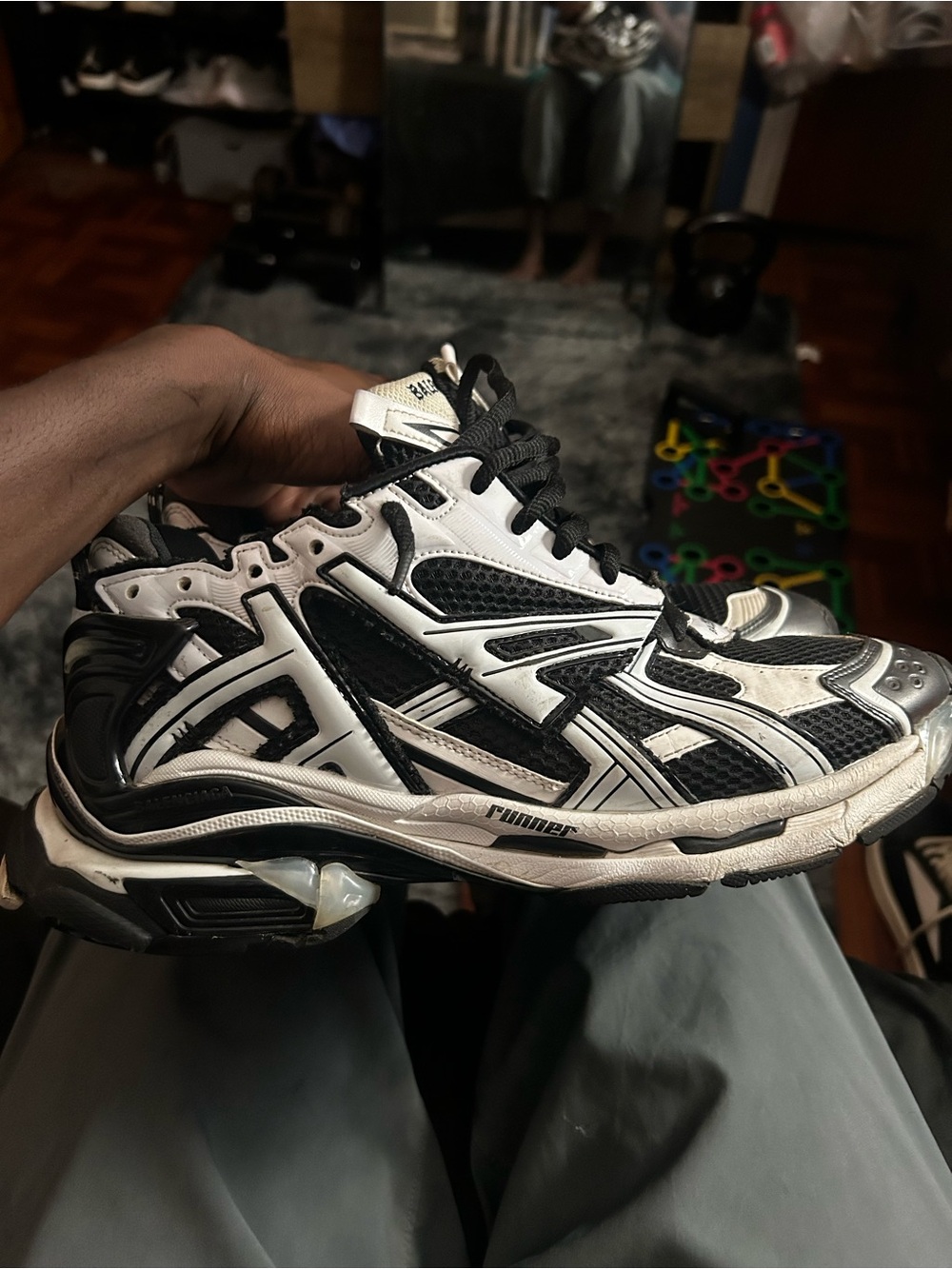 Balenciaga Runners Black White